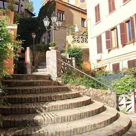 Elegante Open Space Con Vasca Idromassaggio A Trastevere Roma Exterior foto